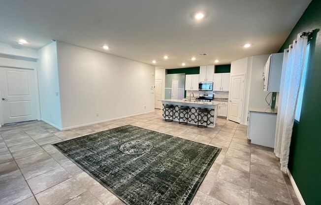 Lovely Single Story Home with Pool near Aliante Casino!