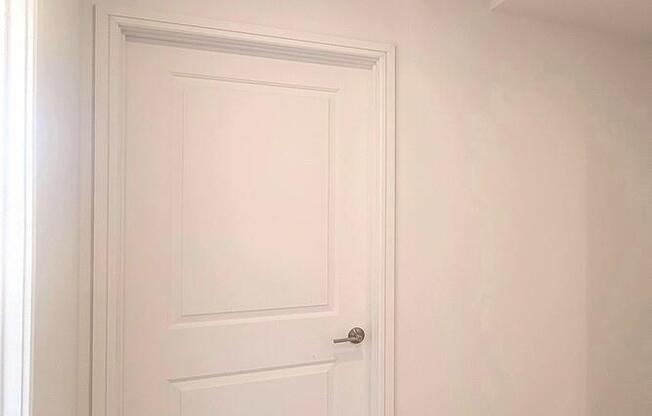 2 beds, 2 baths, $6,850, Unit 14R