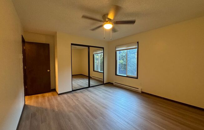 2 beds, 1 bath, 850 sqft, $1,550, Unit 2404