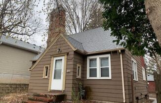 Freshly updated 3 BR/2 BA Single-Family Home in St. Paul!