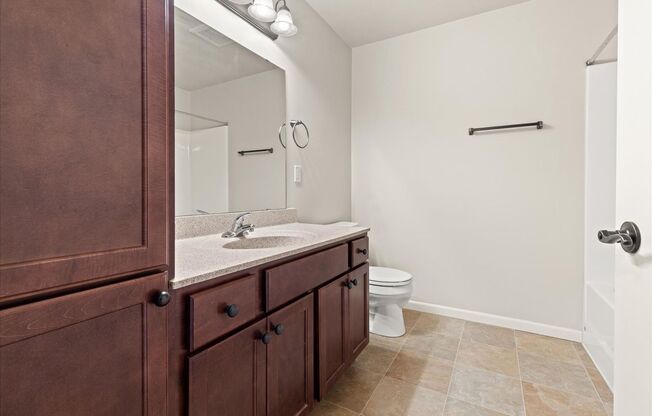 2 beds, 1 bath, 1,100 sqft, $1,465, Unit 108