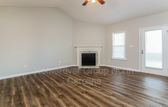 3429 DEER TRCE LN