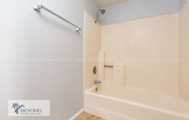 2 beds, 2.5 baths, $3,188, Unit UNIT 172