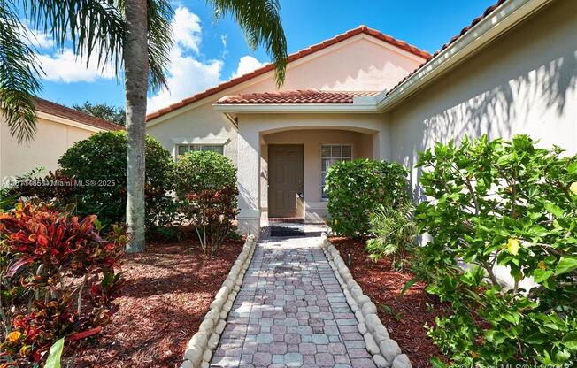 1132 NW 143 AVE