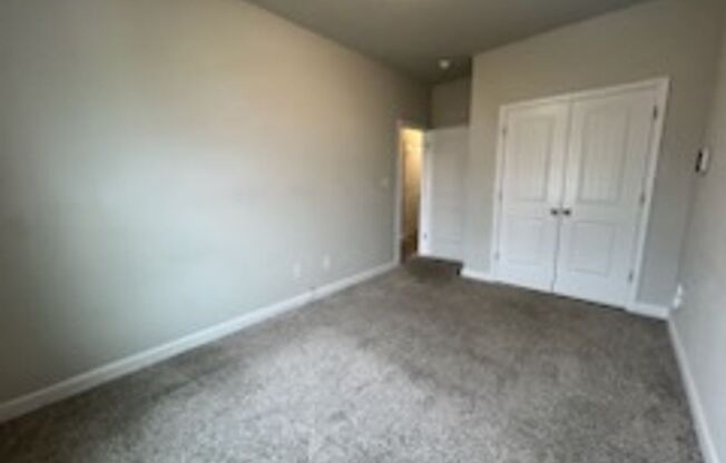 3 beds, 2.5 baths, $1,750