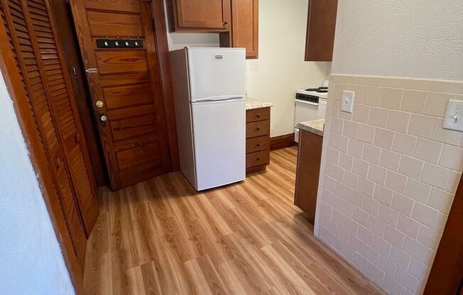 Studio, 1 bath, 550 sqft, $1,750, Unit Apt. #5