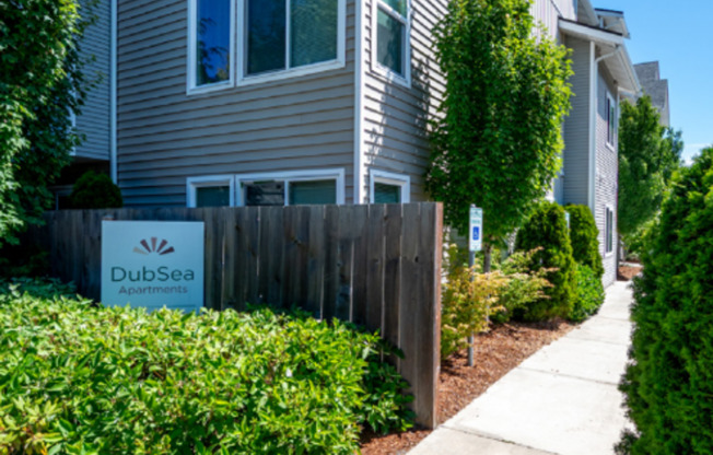 DubSea Apartments | Modern Apartment Homes w/ In-Unit Laundry