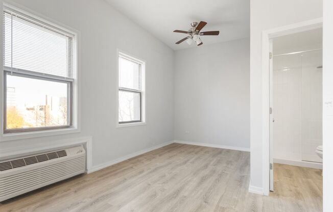 Studio, 1 bath, 242 sqft, $1,475, Unit 406
