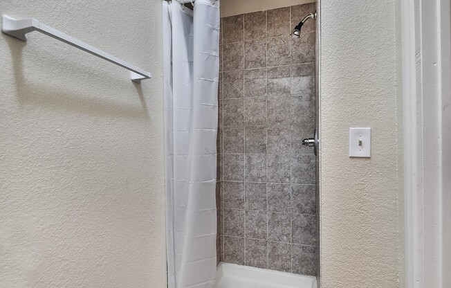 Studio, 1 bath, 231 sqft, $1,187.08, Unit 102