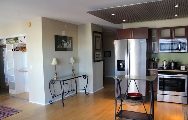 1 bed, 1 bath, $1,750, Unit UNIT 1410