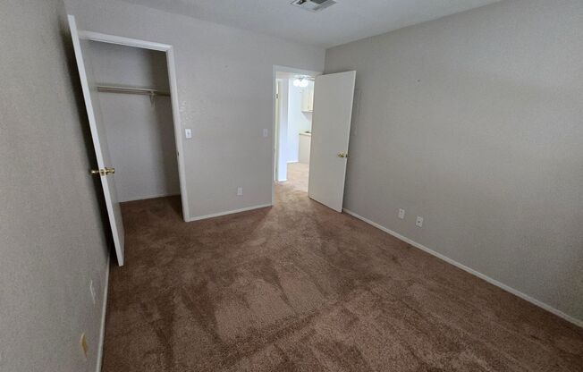 1 bed, 1 bath, $1,050, Unit Bldg. G