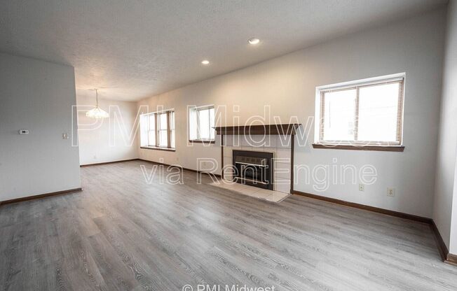 2 beds, 2 baths, 1,525 sqft, $1,199, Unit 1a