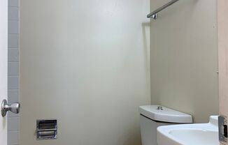 1 bed, 1 bath, 650 sqft, $900, Unit 105