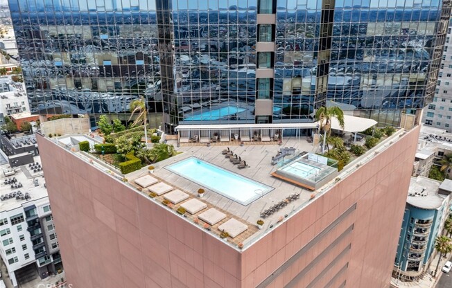 1 bed, 1 bath, 800 sqft, $3,000, Unit 3005