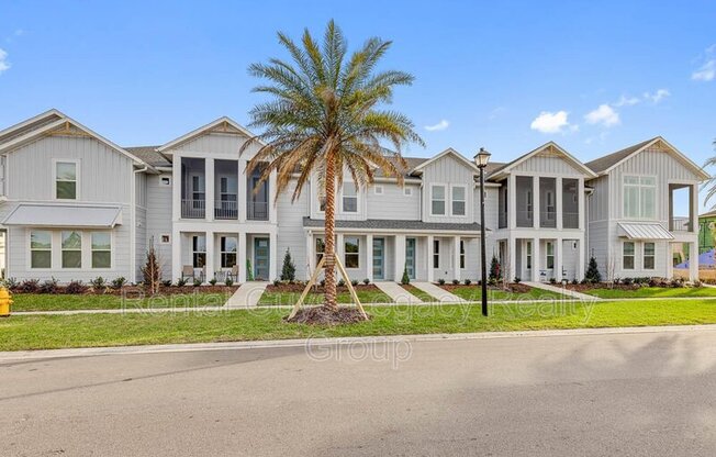 24 SEAPORT LN