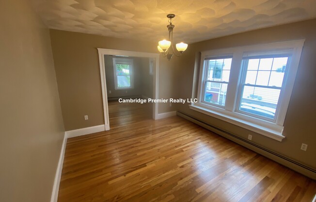 39 EARLY AVE