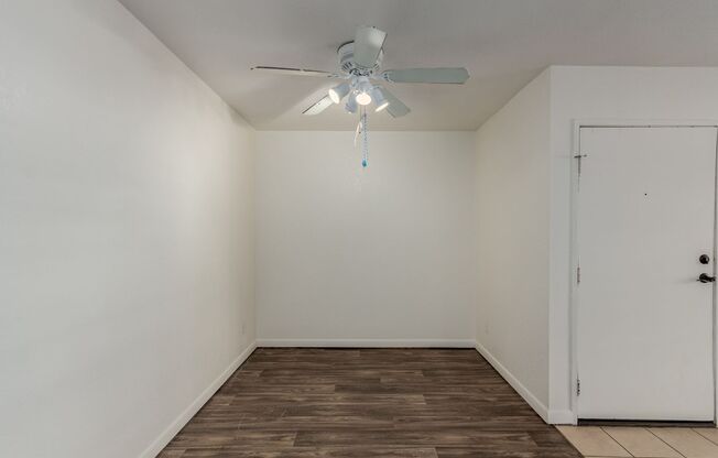 2 beds, 2 baths, 919 sqft, $1,675, Unit 1098