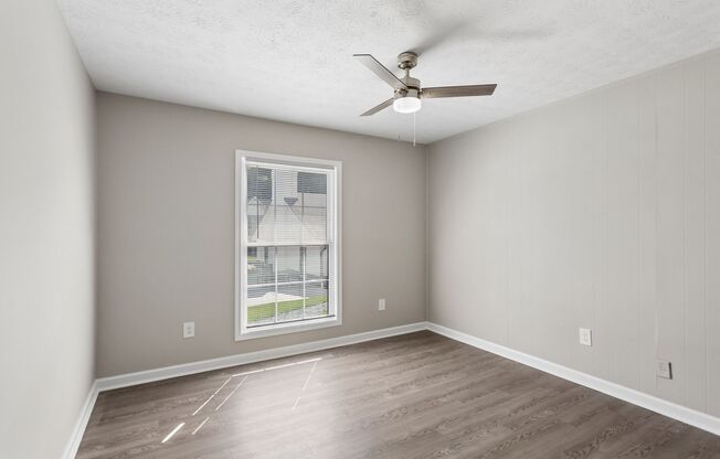 3 beds, 2 baths, 1,300 sqft, $1,900, Unit 121