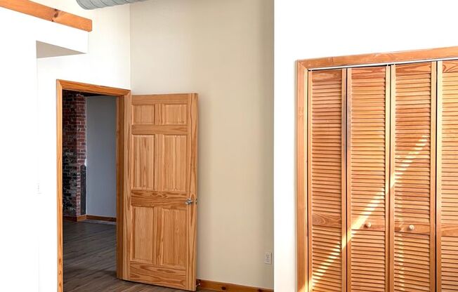 1 bed, 1 bath, 847 sqft, $1,600, Unit 5201