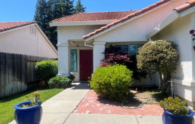 Modern 3 Bedroom One Story Browns Valley Vacaville *Star Rentals