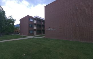 2845 Broadway Street