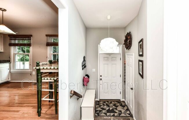 6862 WILLIAMSBURG POND CT