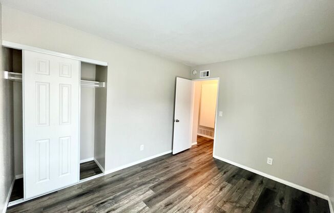 2 beds, 1 bath, $2,900