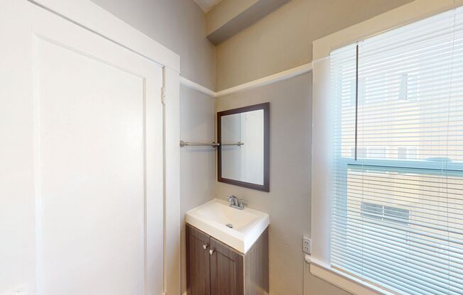 Studio, , 160 sqft, $1,100, Unit 15