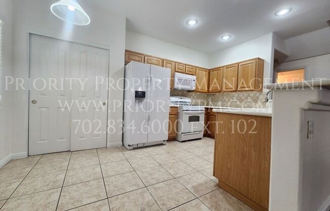 ~3 Bedroom Northwest Townhome ~ 1400sq. ft, 3 bed, 2 1/2 bath