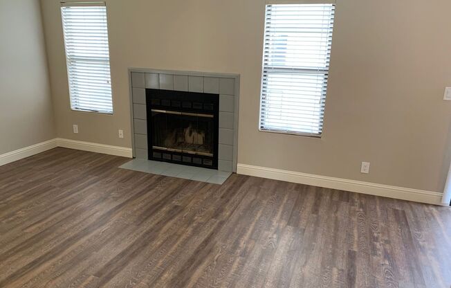 2 beds, 1 bath, 875 sqft, $1,590, Unit 445-265