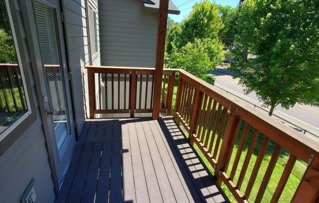3 beds, 2 baths, 1,127 sqft, $1,790, Unit 211