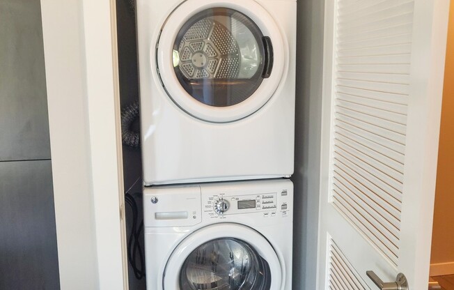 1 bed, 1 bath, 643 sqft, $2,395, Unit 306