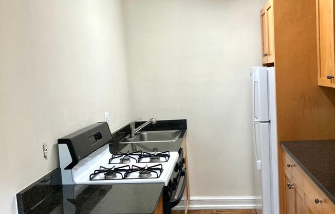 1 bed, 1 bath, 725 sqft, $2,295, Unit 105