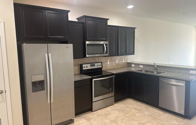 Beautiful Townhome at Magnolia Park!