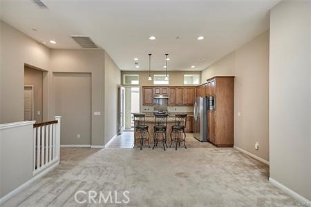 2 beds, 2 baths, 1,290 sqft, $3,100