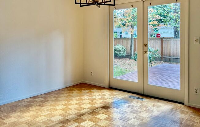 4 Bed / 2.5 Bath Finn Hill home in Kirkland $3,495/month