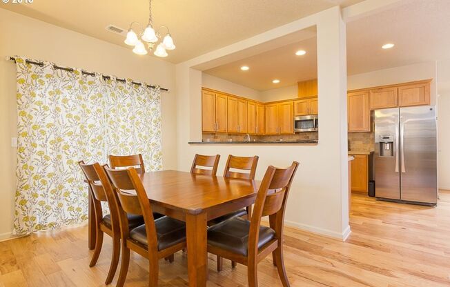 3 beds, 2.5 baths, $2,495
