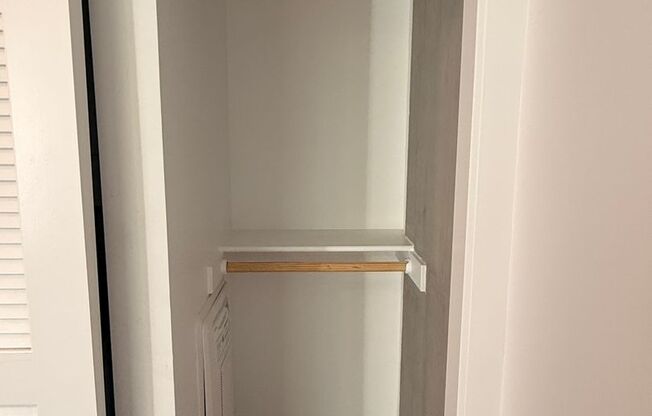 Studio, 1 bath, 362 sqft, $1,995, Unit 304