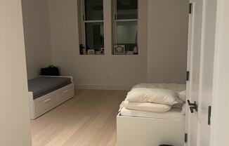 Studio, 1 bath, $4,750, Unit 121
