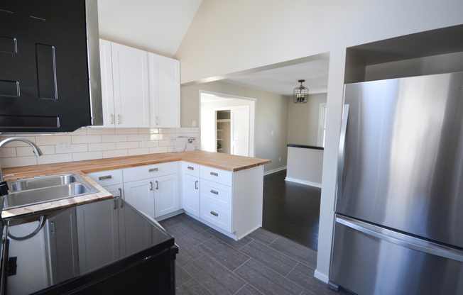 Cute home with modern updates!
