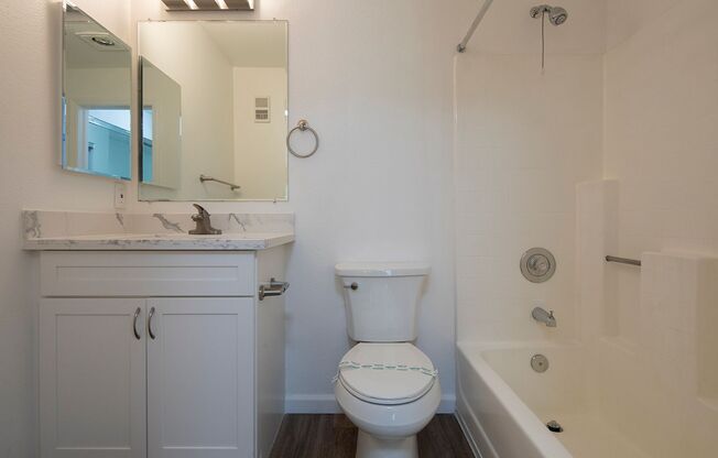 2 beds, 2 baths, 965 sqft, $2,895, Unit 219
