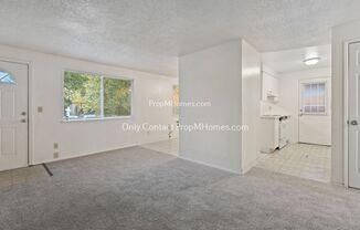 3 beds, 1.5 baths, $1,899, Unit 1583 NE Hacienda Avenue