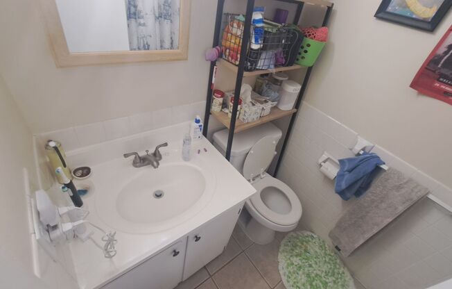 1 bed, 1 bath, 550 sqft, $1,150, Unit 310
