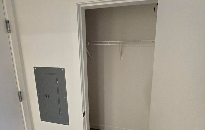 Studio, 1 bath, 361 sqft, $1,495, Unit 714