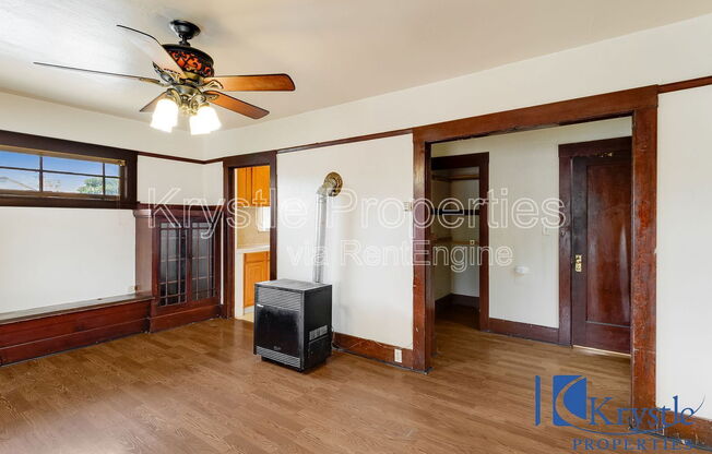 126 CONTRA COSTA ST