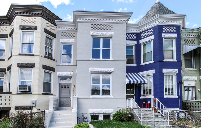 Renovated Columbia Heights 4BD Rowhome with 2 parking spaces!!
