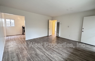3837 1/2 KENDALL ST