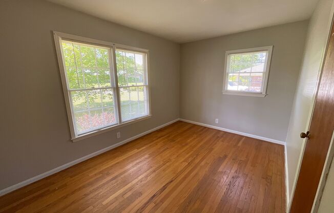 3 beds, 1.5 baths, $1,450, Unit 110 Glendale Rd