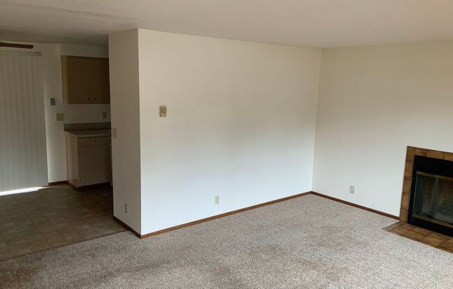 2 Bedroom Duplex in Cal Young Neighborhood