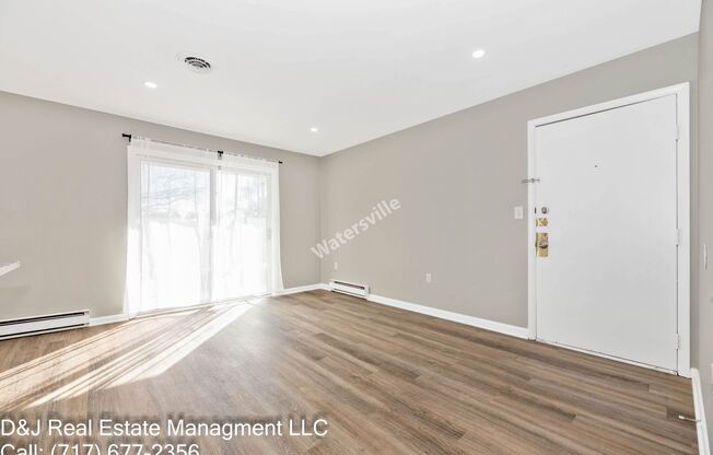 2 beds, 1 bath, 900 sqft, $1,195, Unit Apartment 2